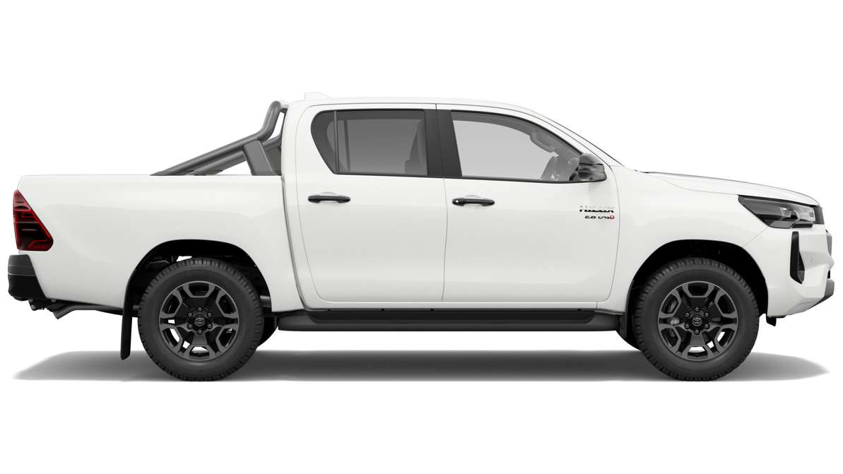 2024 Toyota HiLux 4x4 SR5 Double-Cab Pick-up image 2