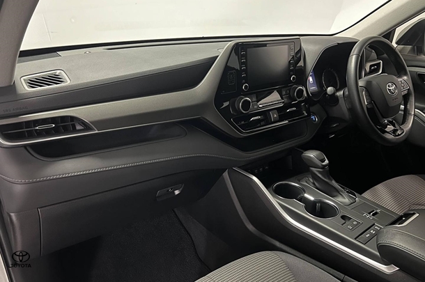2021 Toyota Kluger Hybrid GX AWD image 15