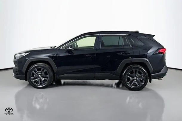 2023 Toyota Rav4 Hybrid Edge image 5