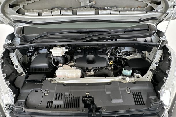 2021 Toyota Hiace LWB image 25