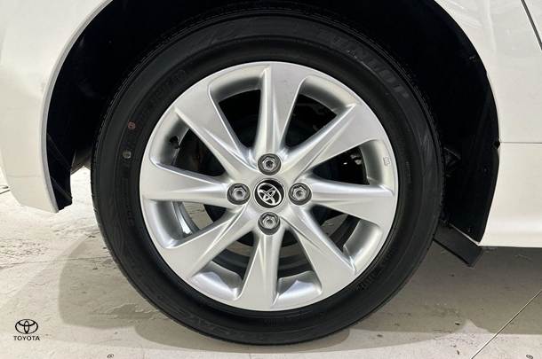 2023 Toyota Yaris Hybrid SX image 11