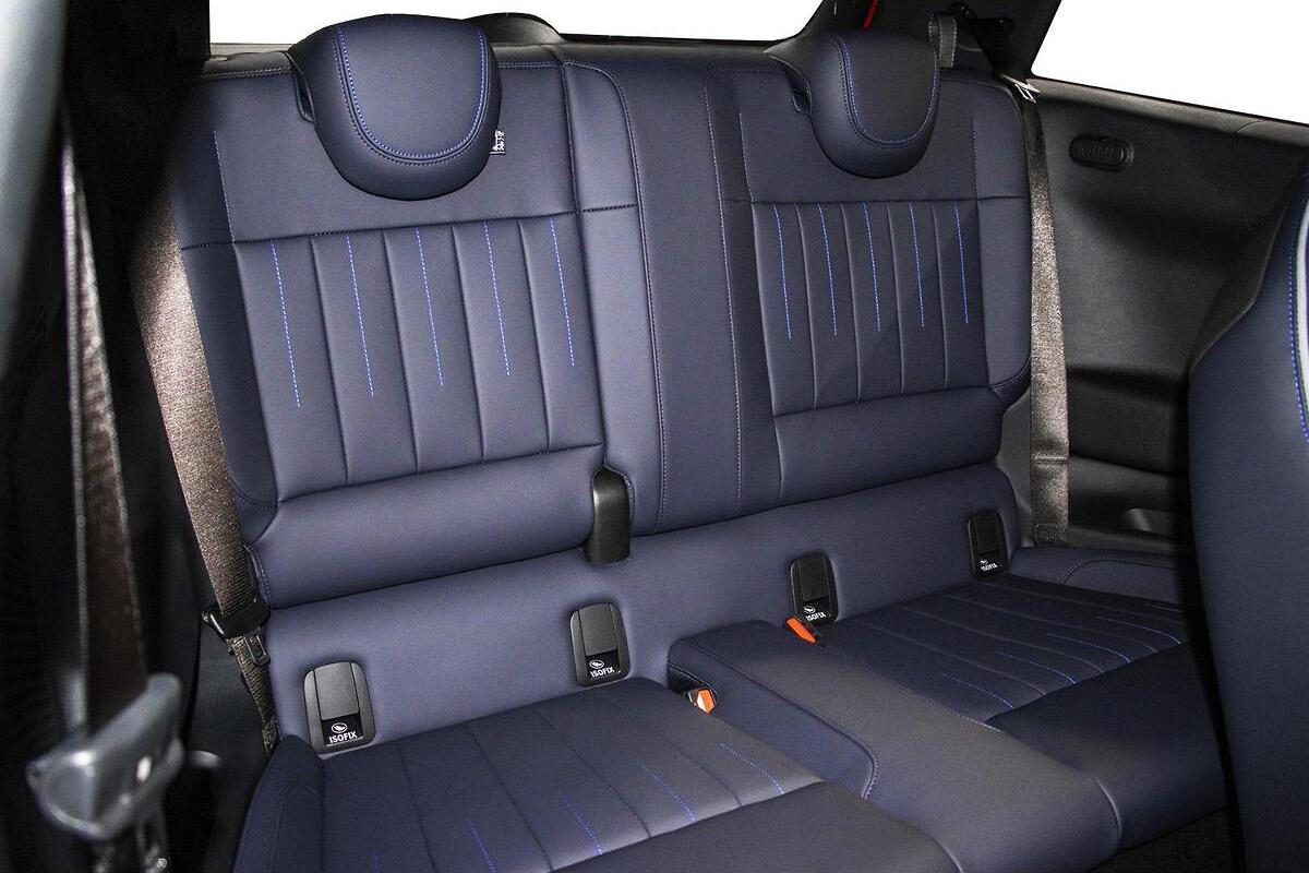 2024 MINI Cooper SE Favoured Auto image 8