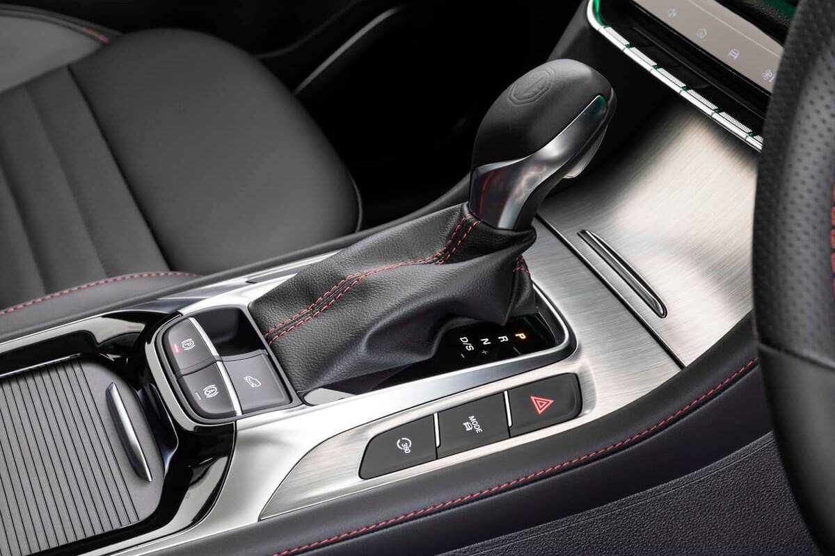 2024 MG HS Essence X Auto AWD MY24 image 17