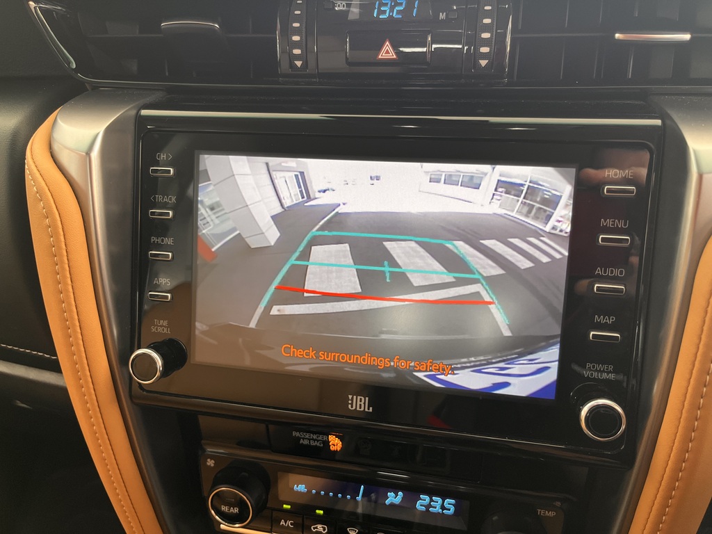 2020 Toyota Fortuner Crusade image 18