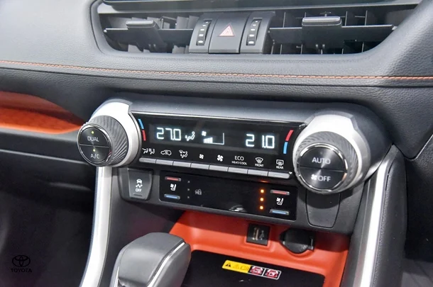 2024 Toyota RAV4 Hybrid Edge AWD image 20