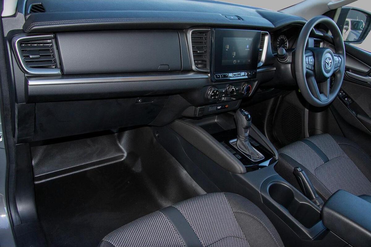 2024 Mazda BT-50 XT TF Auto 4x2 image 7