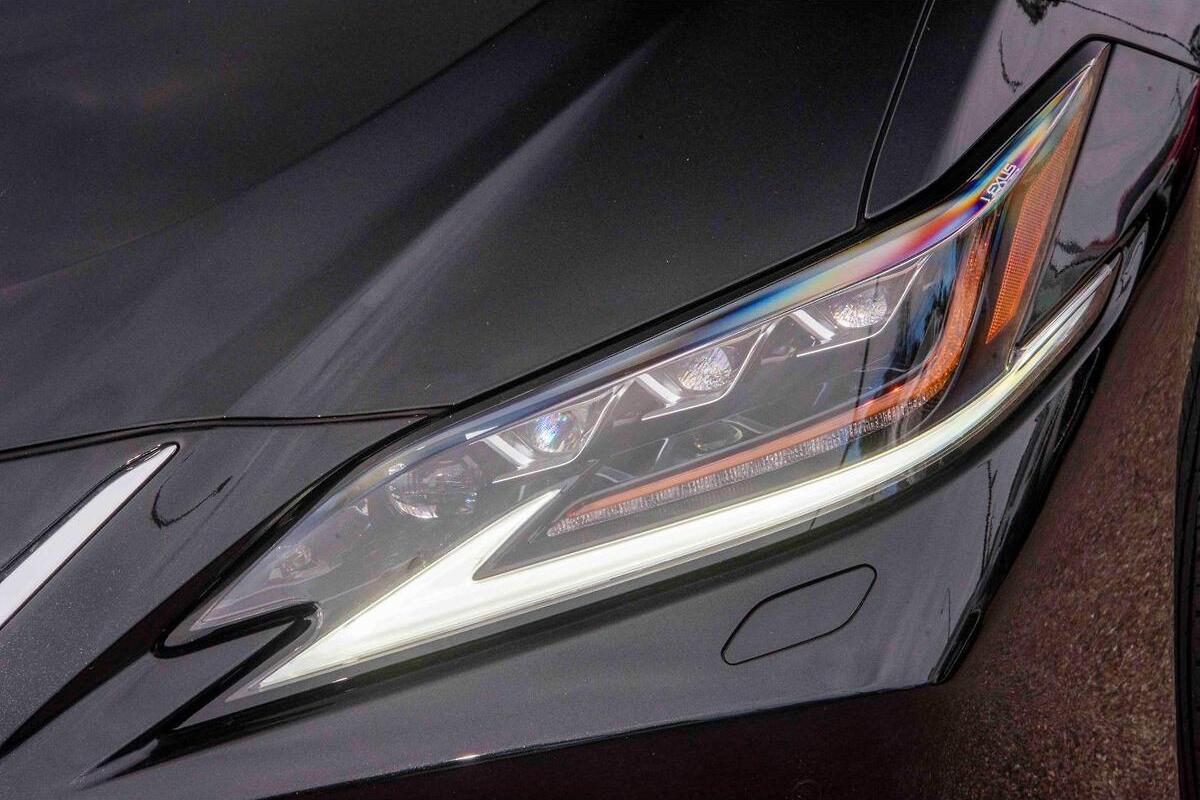 2024 Lexus ES ES300h Sports Luxury Auto image 11