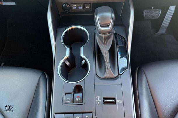 2022 Toyota Kluger Hybrid GXL AWD image 24