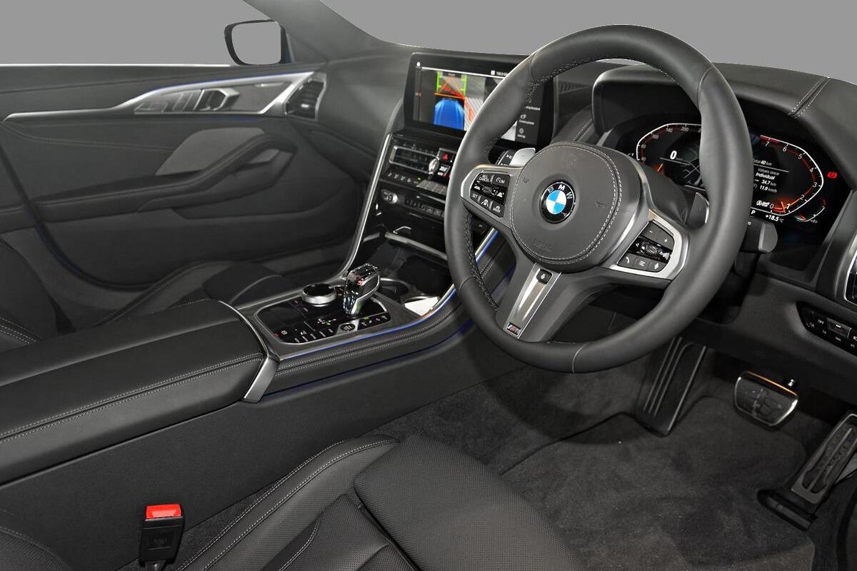 2025 BMW 8 Series 840i M Sport G16 LCI Auto image 5