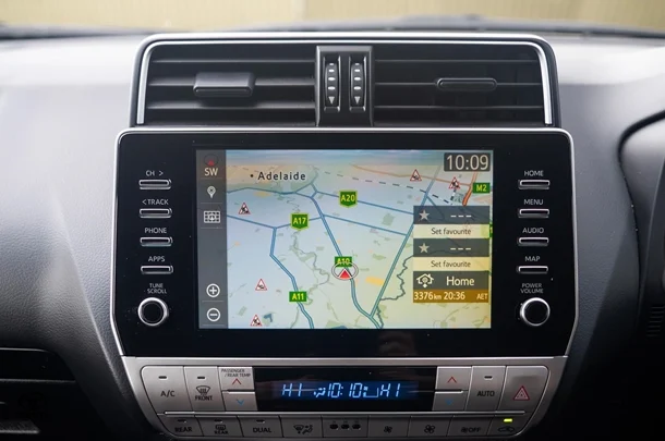 2022 Toyota PRADO GXL image 10