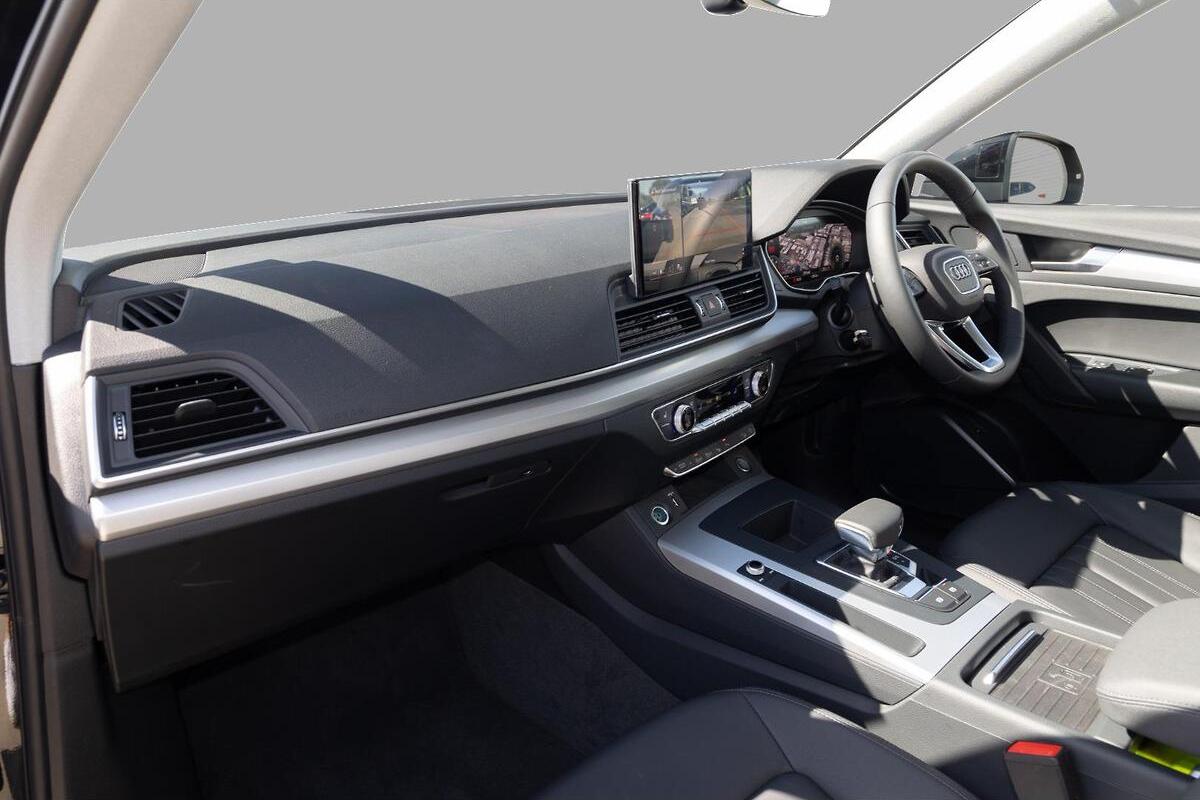 2025 Audi Q5 35 TDI Auto MY25 image 8