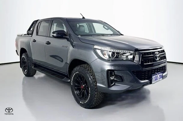 2018 Toyota Hilux Rogue image 1