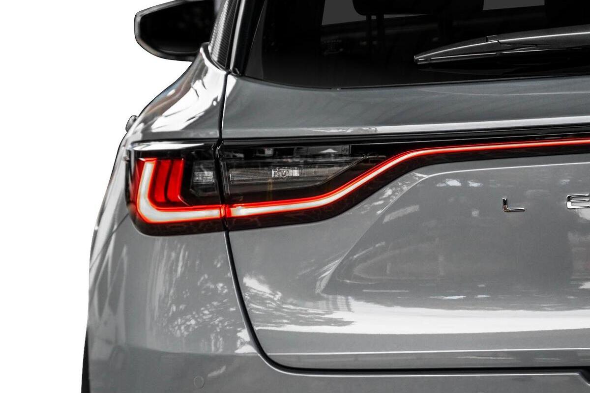 2024 Lexus LBX Sports Luxury Auto 2WD image 17