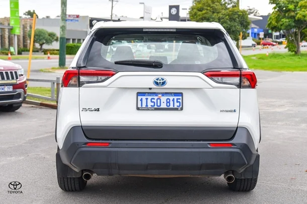 2023 Toyota Rav4 Hybrid GX image 5