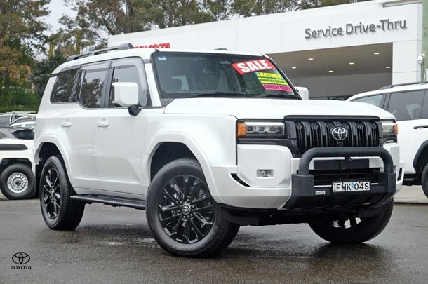 2024 Toyota PRADO Kakadu image 1