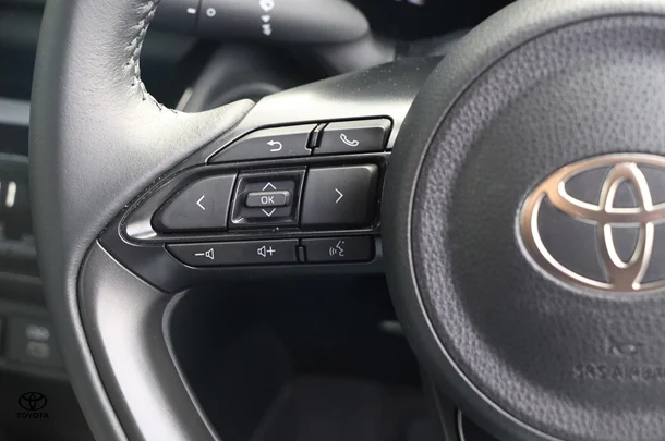 2024 Toyota Yaris Cross Hybrid GX image 22