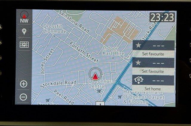 2022 Toyota Prado GXL image 15