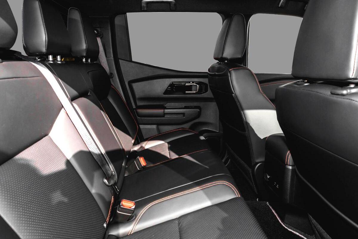 2024 Mitsubishi Triton GSR MV Auto 4X4 MY24.5 Double Cab image 9