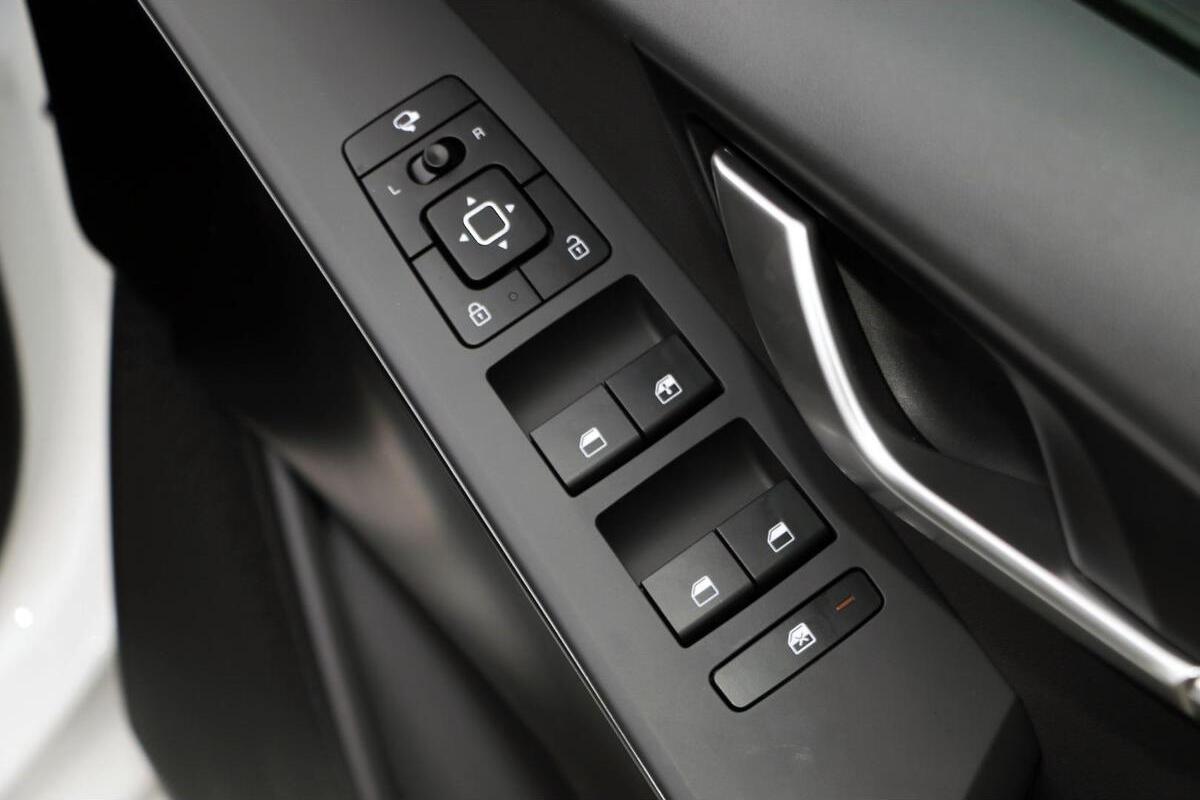 2025 Kia Niro HEV S Auto 2WD MY25 image 24