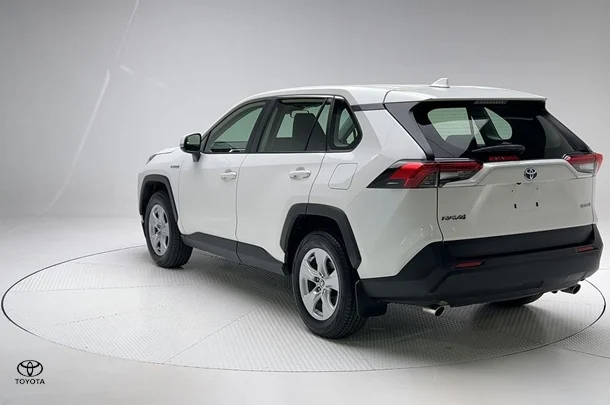 2021 Toyota RAV4 Hybrid GX AWD image 9