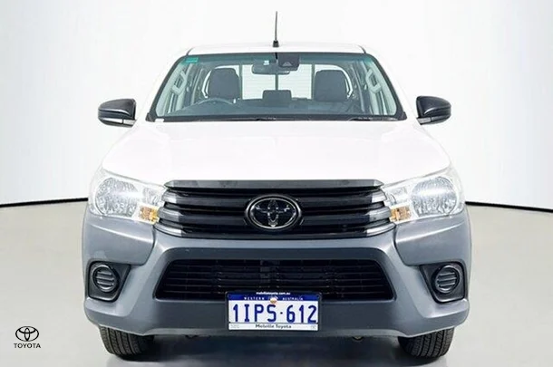 2020 Toyota Hilux Workmate image 2
