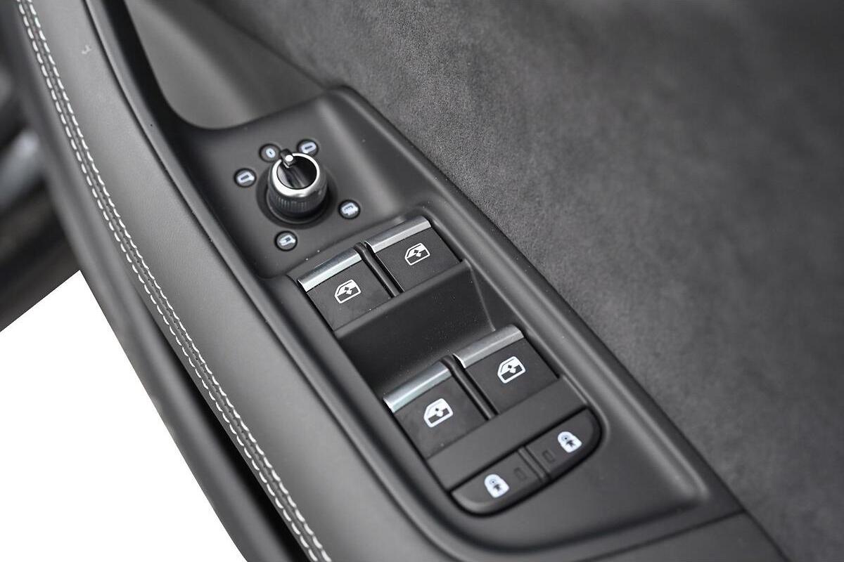 2025 Audi SQ7 TFSI Auto quattro MY25 image 15