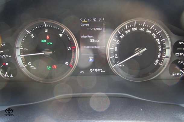 2018 Toyota Landcruiser Sahara image 13
