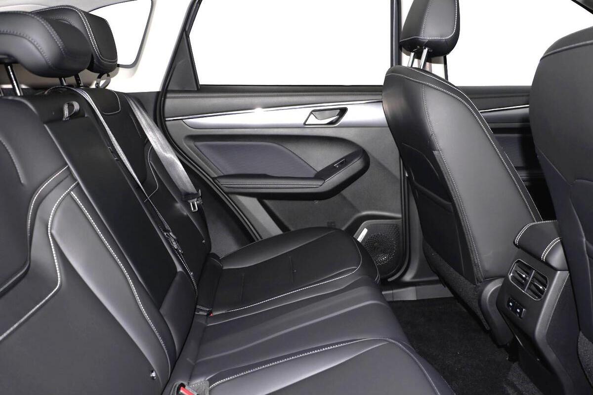 2025 GWM Haval Jolion Lux Auto image 9