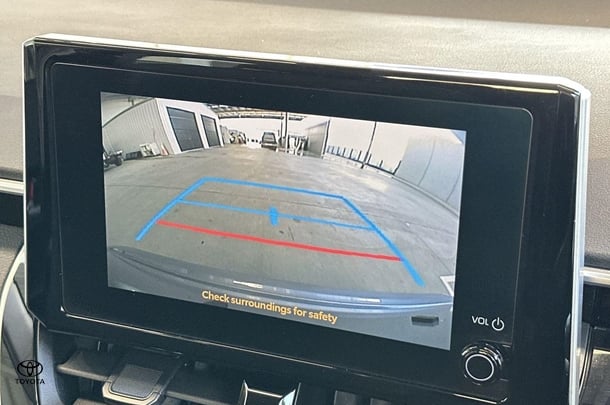 2023 Toyota Corolla Sedan Hybrid Ascent Sport image 3