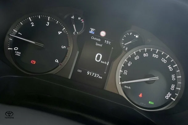 2021 Toyota Prado VX image 11