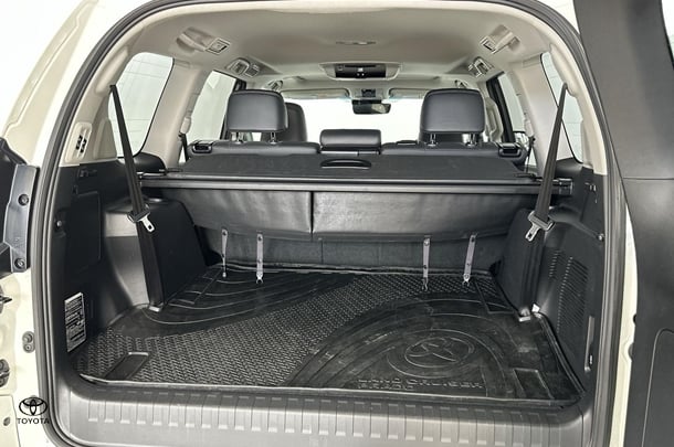 2022 Toyota Prado Kakadu image 39