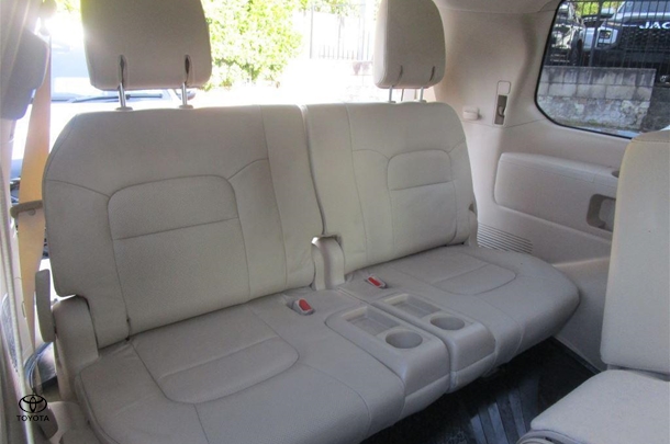 2019 Toyota Landcruiser VX image 14