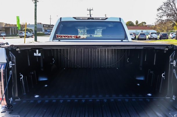 2023 Toyota Tundra Limited image 10