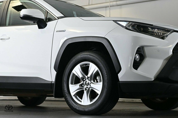 2021 Toyota Rav4 Hybrid GX AWD image 6