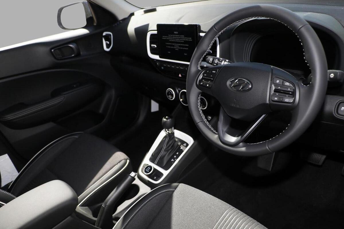 2025 Hyundai Venue Elite Auto MY25 image 6