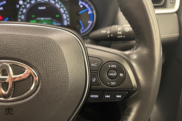 2023 Toyota RAV4 Hybrid GXL-2WD image 26