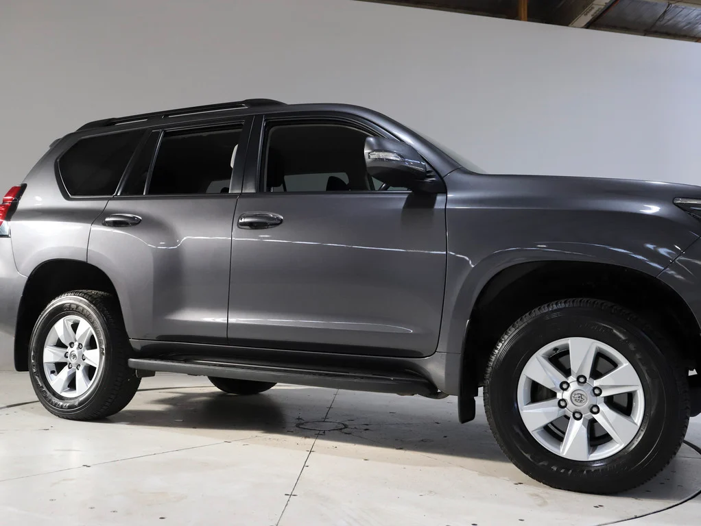 2021 Toyota Prado GXL image 25