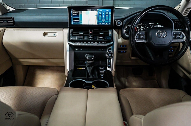 2023 Toyota Landcruiser Sahara ZX image 12