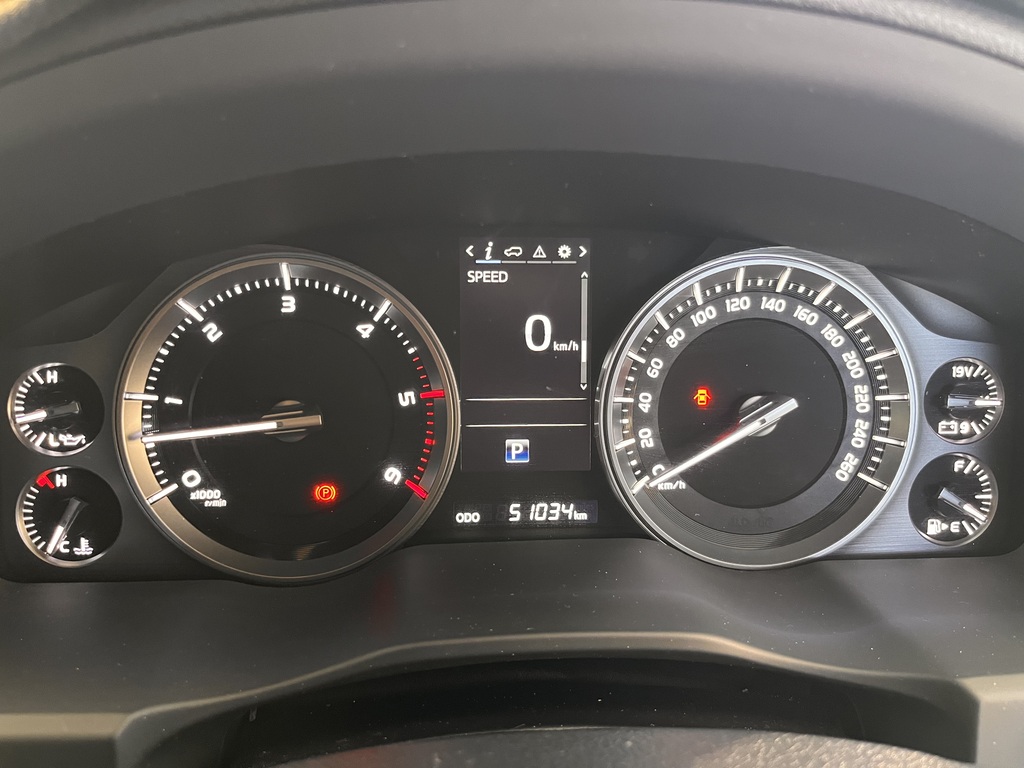 2021 Toyota Landcruiser GXL image 14