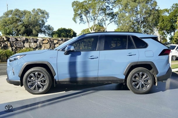 2024 Toyota Rav4 Hybrid GXL AWD image 2