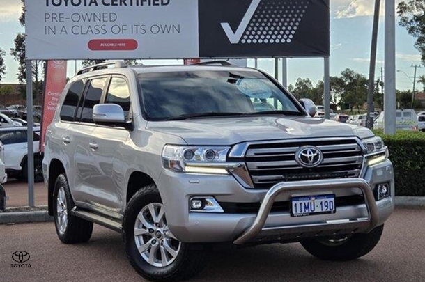 2020 Toyota Landcruiser VX image 10