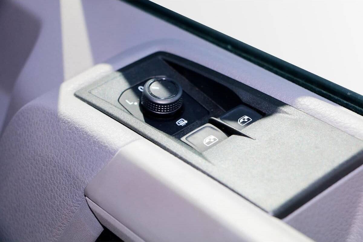 2024 Volkswagen Crafter 35 TDI340 SY1 Medium Wheelbase Manual FWD MY24 image 16