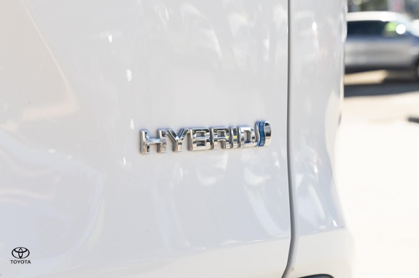 2023 Toyota Rav4 Hybrid GX-2WD image 22