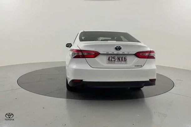 2019 Toyota Camry Hybrid Ascent image 4