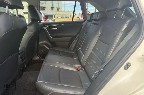 2020 Toyota Rav4 Hybrid Cruiser-AWD image 5