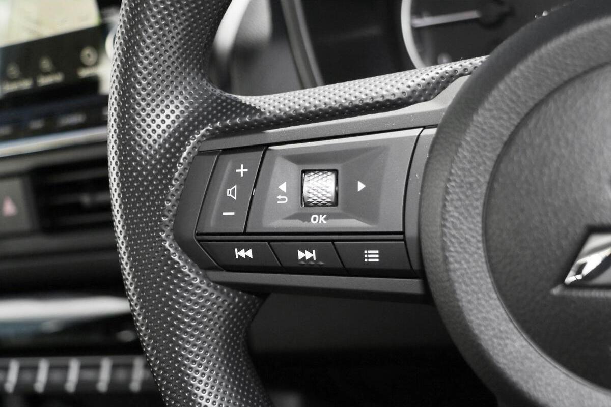 2024 Mitsubishi Triton GLX MV Auto 4x2 MY24.5 Double Cab image 15