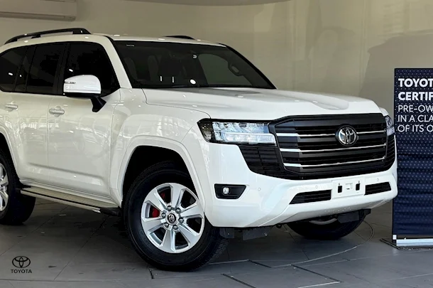 2022 Toyota Landcruiser GXL image 1