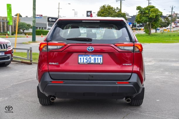 2023 Toyota Rav4 Hybrid GX image 5