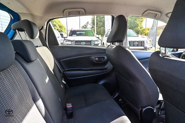 2018 Toyota Yaris ASCENT image 19