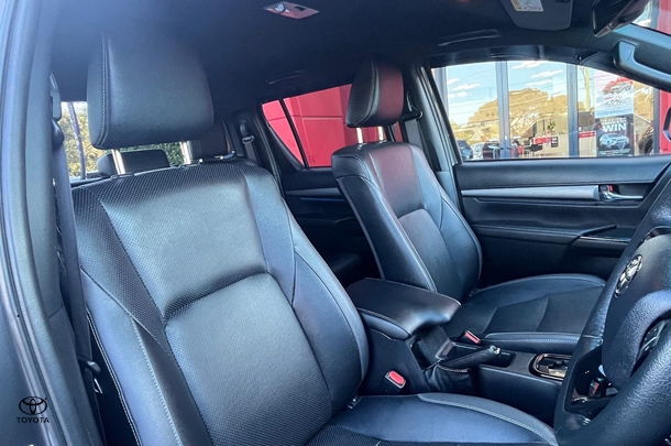 2024 Toyota Hilux Rogue image 20